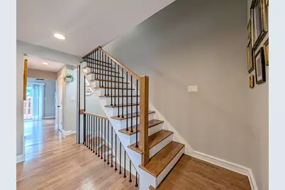 1931 Governors Lane, Hoffman Estates, IL 60169 - Photo 8