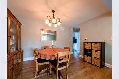 1931 Governors Lane, Hoffman Estates, IL 60169 - Photo 24