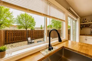 1931 Governors Ln, Hoffman Estates, IL 60169 - Photo 20