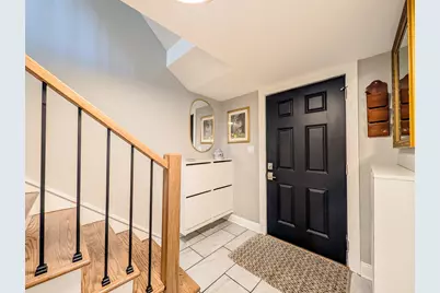 1931 Governors Lane, Hoffman Estates, IL 60169 - Photo 4