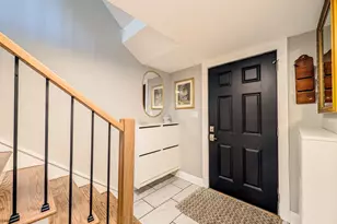 1931 Governors Ln, Hoffman Estates, IL 60169 - Photo 4