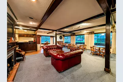 1931 Governors Lane, Hoffman Estates, IL 60169 - Photo 58