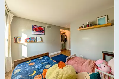 1931 Governors Lane, Hoffman Estates, IL 60169 - Photo 36