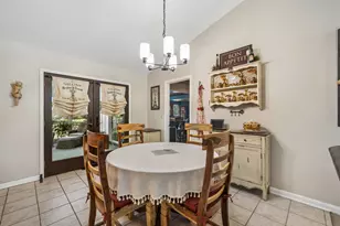 138 Kimberly Rd, East Dundee, IL 60118 - Photo 6