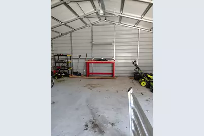 335 6th Avenue N, Clinton, IA 52732 - Photo 24