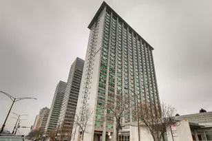 3600 N Lake Shore Dr, Chicago, IL 60613 - Photo 2