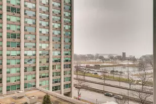 3600 N Lake Shore Dr, Chicago, IL 60613 - Photo 8