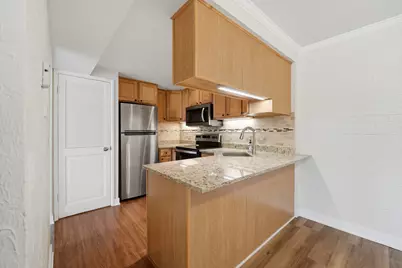 75 6th Avenue #304, La Grange, IL 60525 - Photo 8