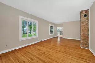 410 E Chapin St, Morris, IL 60450 - Photo 6