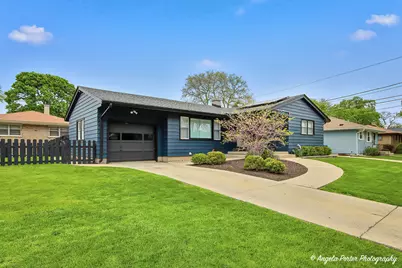 1320 Glenwood Avenue, Waukegan, IL 60085 - Photo 2