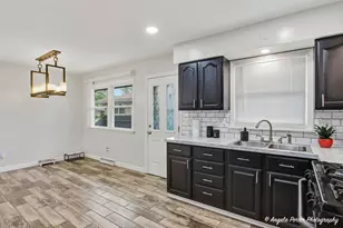 1320 Glenwood Ave, Waukegan, IL 60085 - Photo 16