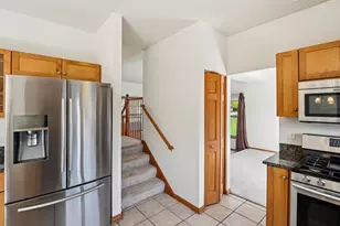 663 Anne Ln, Bolingbrook, IL 60440 - Photo 12