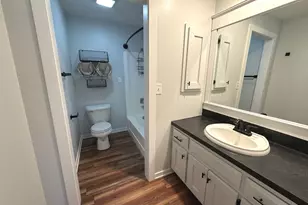 1511 Longwood Dr, Sycamore, IL 60178 - Photo 14