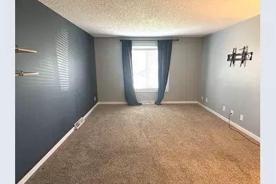 1511 Longwood Drive #1511, Sycamore, IL 60178 - Photo 12