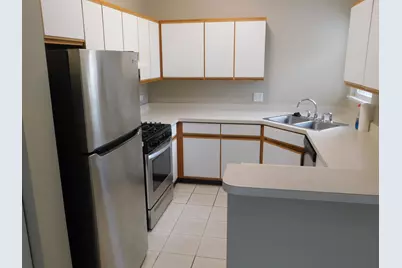 1060 Stillwater Road #0, Elgin, IL 60120 - Photo 4
