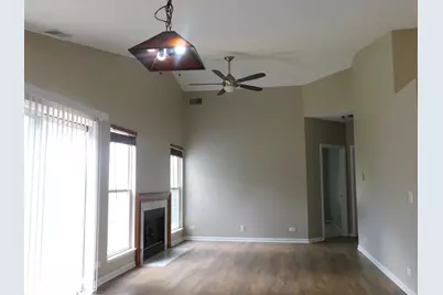 1060 Stillwater Road #0, Elgin, IL 60120 - Photo 6