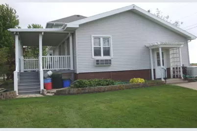 429 W Koplin Avenue, Cissna Park, IL 60924 - Photo 16