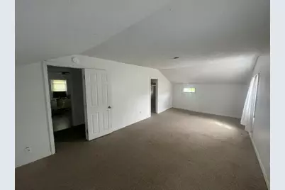 230 E Elm Street, Sycamore, IL 60178 - Photo 18