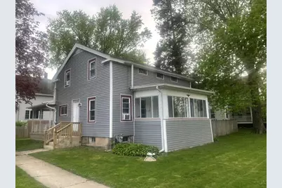 230 E Elm Street, Sycamore, IL 60178 - Photo 1