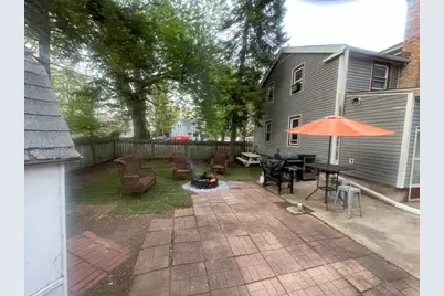230 E Elm Street, Sycamore, IL 60178 - Photo 4