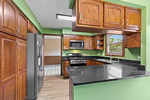 1101 Burr St, Lake in the Hills, IL 60156 - Photo 8