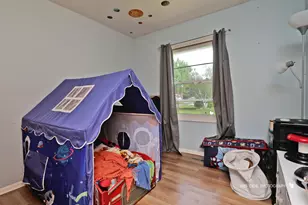 5007 Prairie Ave, McHenry, IL 60050 - Photo 8