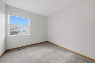646 S Cadillac Cir, Romeoville, IL 60446 - Photo 26