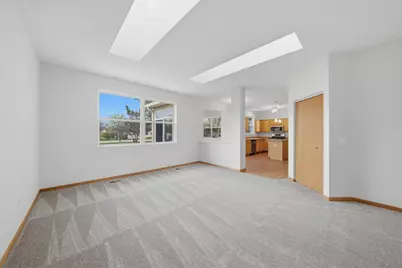 646 S Cadillac Circle, Romeoville, IL 60446 - Photo 14
