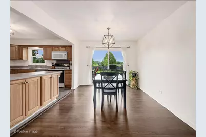 28W776 Wagner Road, Naperville, IL 60564 - Photo 8