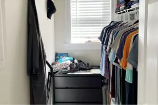 6485 W Roscoe St, Chicago, IL 60657 - Photo 10