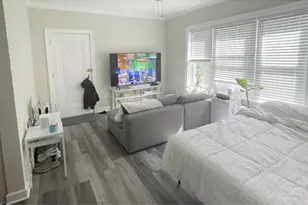 6485 W Roscoe St, Chicago, IL 60657 - Photo 8