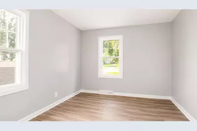 5301 West Lane, McCullom Lake, IL 60050 - Photo 14