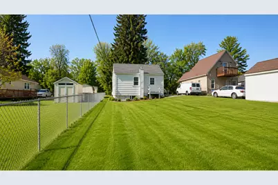 5301 West Lane, McCullom Lake, IL 60050 - Photo 18