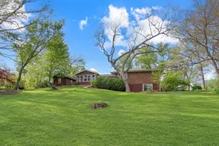 39W609 Lori Ln, Elgin, IL 60124 - Photo 30