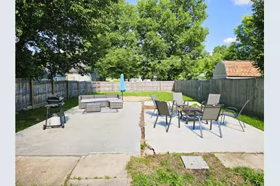 804 S 20th Street, Mt Vernon, IL 62864 - Photo 2