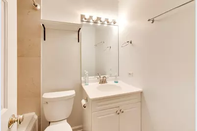 924 W Wolfram Street #1, Chicago, IL 60657 - Photo 8