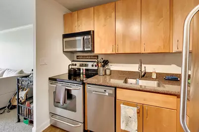 2728 N Hampden Court #501, Chicago, IL 60614 - Photo 8
