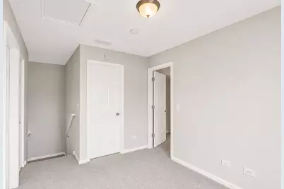 3627 Hyde Park Court, Elgin, IL 60124 - Photo 24