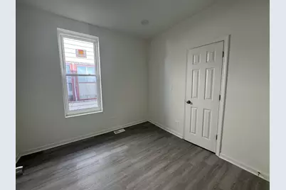 11333 S Edbrooke Avenue, Chicago, IL 60628 - Photo 12