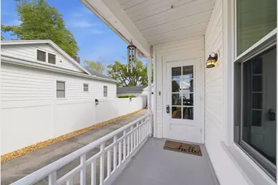 1307 Illinois Avenue, Ottawa, IL 61350 - Photo 4