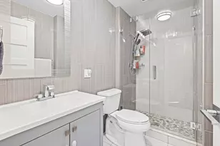 9331 Landings Ln, Des Plaines, IL 60016 - Photo 20