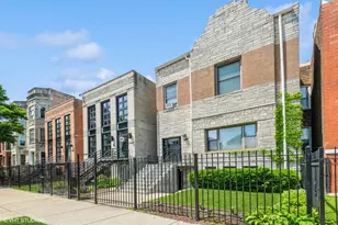 3136 S Prairie Ave, Chicago, IL 60616 - Photo 1