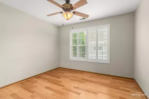 209 Grays Dr, Oswego, IL 60543 - Photo 8