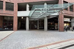 211 E Ohio St, Chicago, IL 60611 - Photo 4