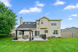 609 Plymouth Ct, Oswego, IL 60543 - Photo 30