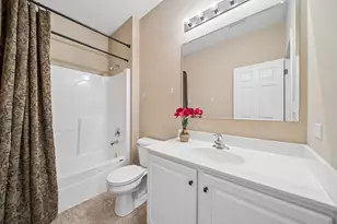 757 Bellevue Cir, Oswego, IL 60543 - Photo 14