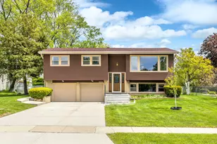 1410 W Jo Ann Ln, Addison, IL 60101 - Photo 1