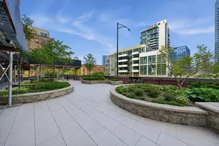 330 N Jefferson St, Chicago, IL 60661 - Photo 14