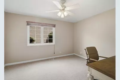 8841 N Birch Avenue, Morton Grove, IL 60053 - Photo 18