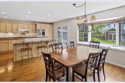 8841 N Birch Avenue, Morton Grove, IL 60053 - Photo 12